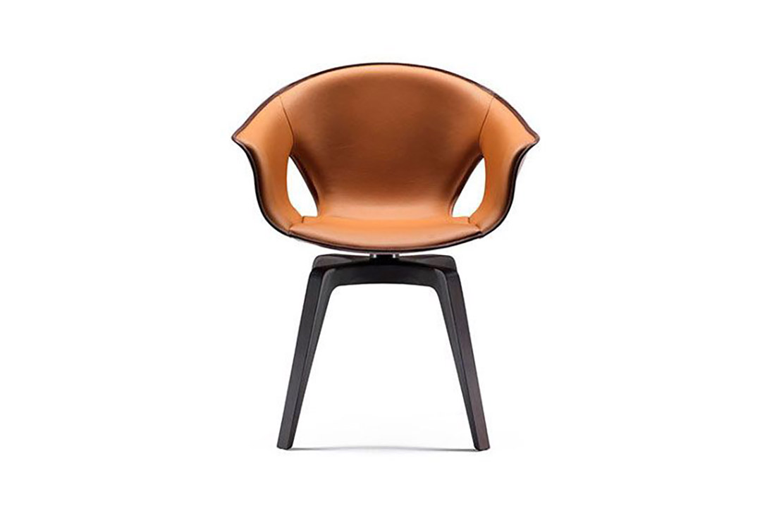 poltrona frau chair